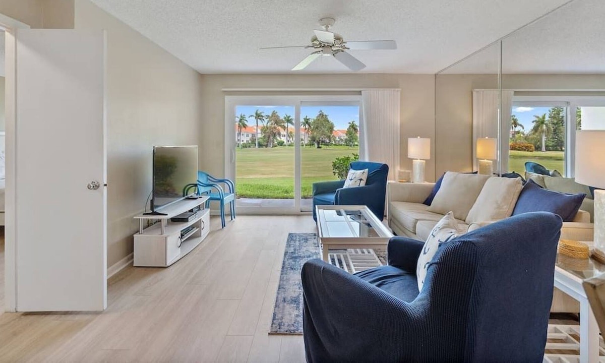 St. Petersburg Condo | Ground Floor Vista Verde West 5-133