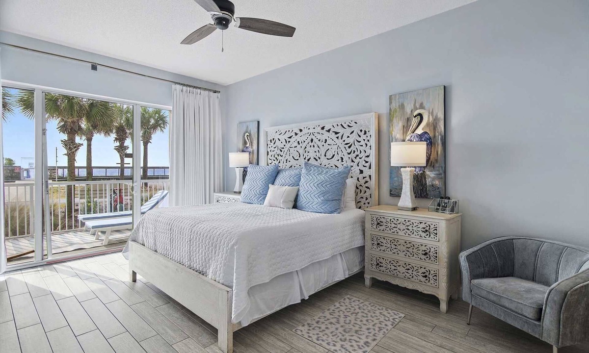 Avalon Beach Estates Condo | Guest Favorite| Gulf Front | Accommodates 12 | Beach Serv. I Pet Friendly|