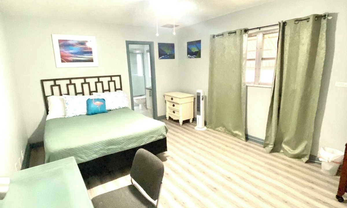 Boca Raton House | Guest Suite East Boca! Near Beach & Restaurants! Near FAU! Close to I-95!