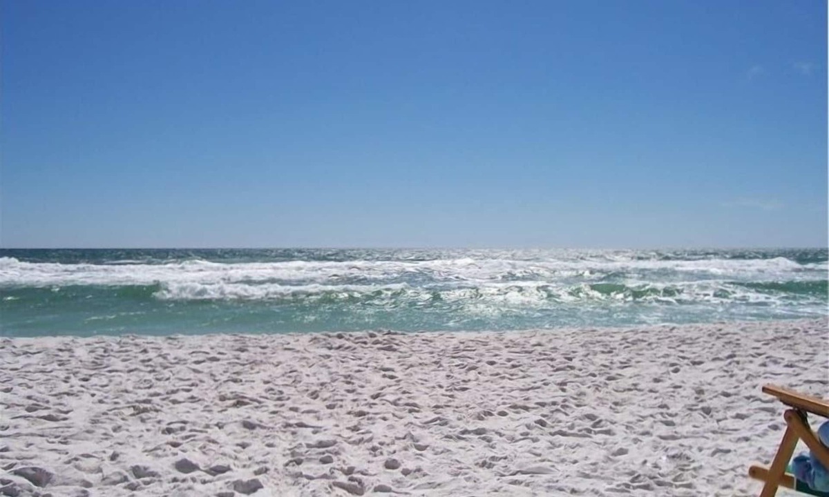 Fort Walton Beach Condo | Gulf Front, Top Floor End Unit with Front & Side View of Gulf
