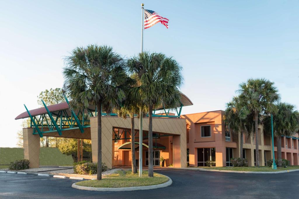 Brooksville Hotel | Hampton Inn Brooksville Dade City