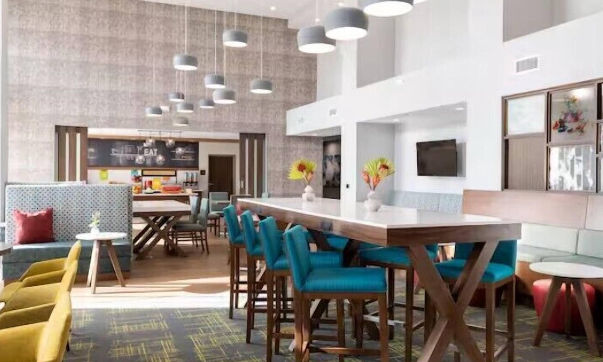 Eastwick Hotel | Hampton Inn by Hilton Philadelphia International Airport