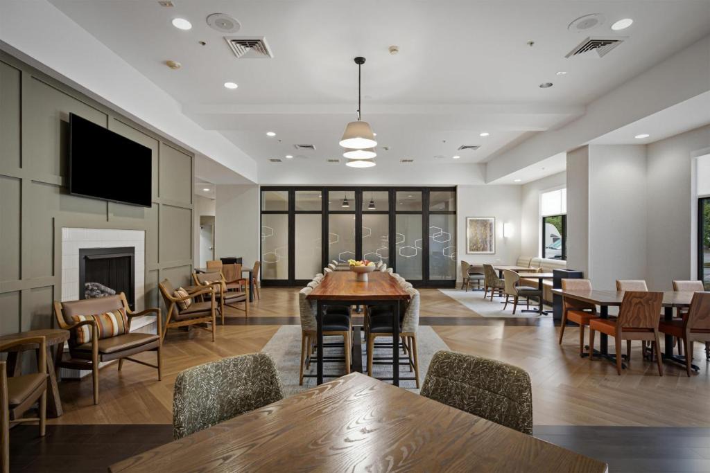 Hickory Hotel | Hampton Inn Hickory