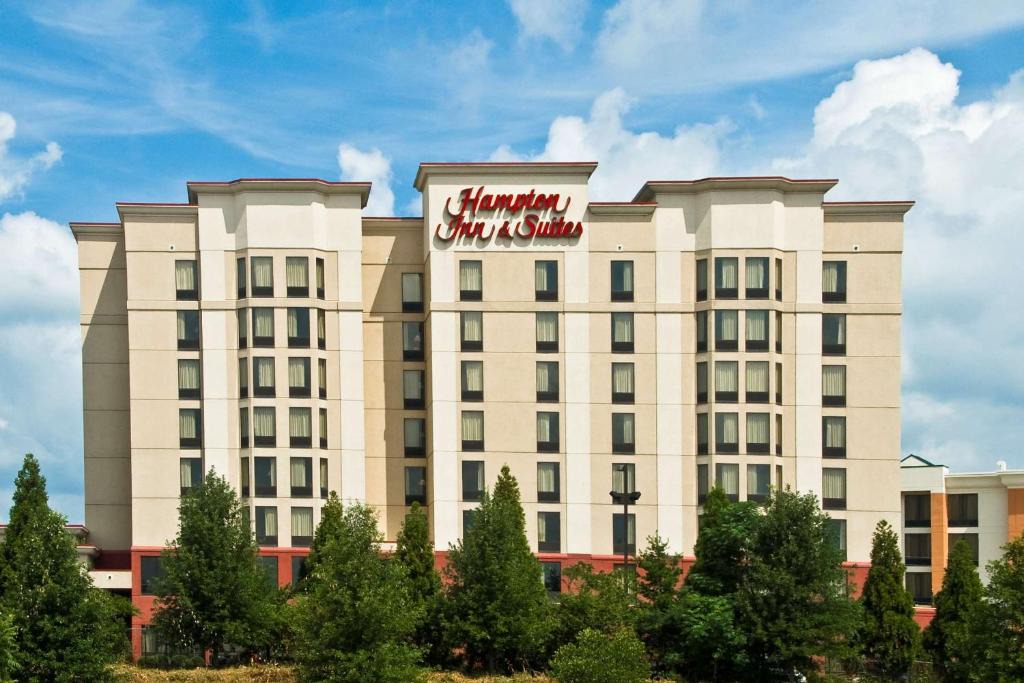 East Point Hotel | Hampton Inn & Suites-Atlanta Airport North-I-85