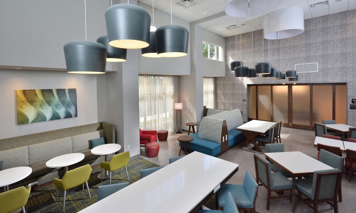 Paw Creek Hotel | Hampton Inn & Suites by HIlton Charlotte North I 485