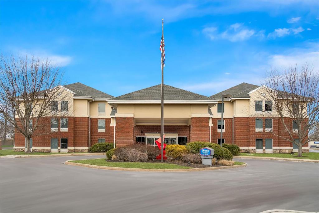 Morrisville Hotel | Hampton Inn & Suites Newtown