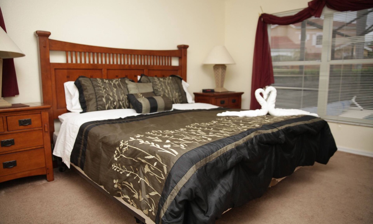 Lake Berkley Villa | Haven Villas
