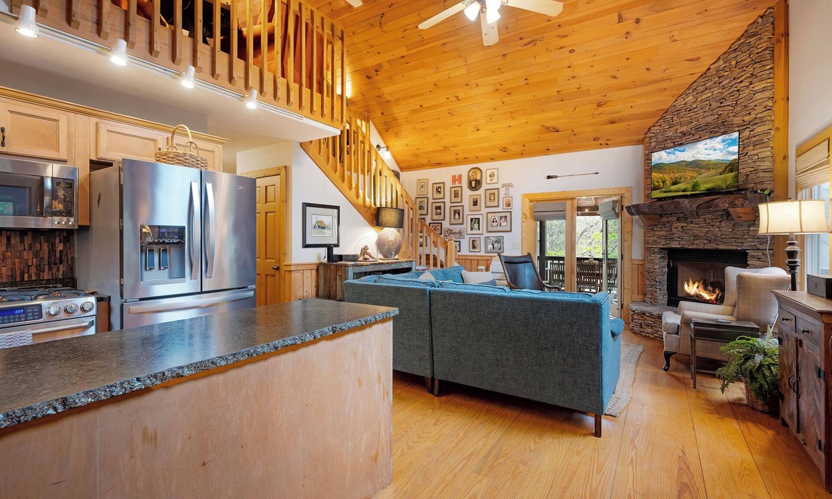 McCaysville Cabin | Hayes Haven - McCaysville GA