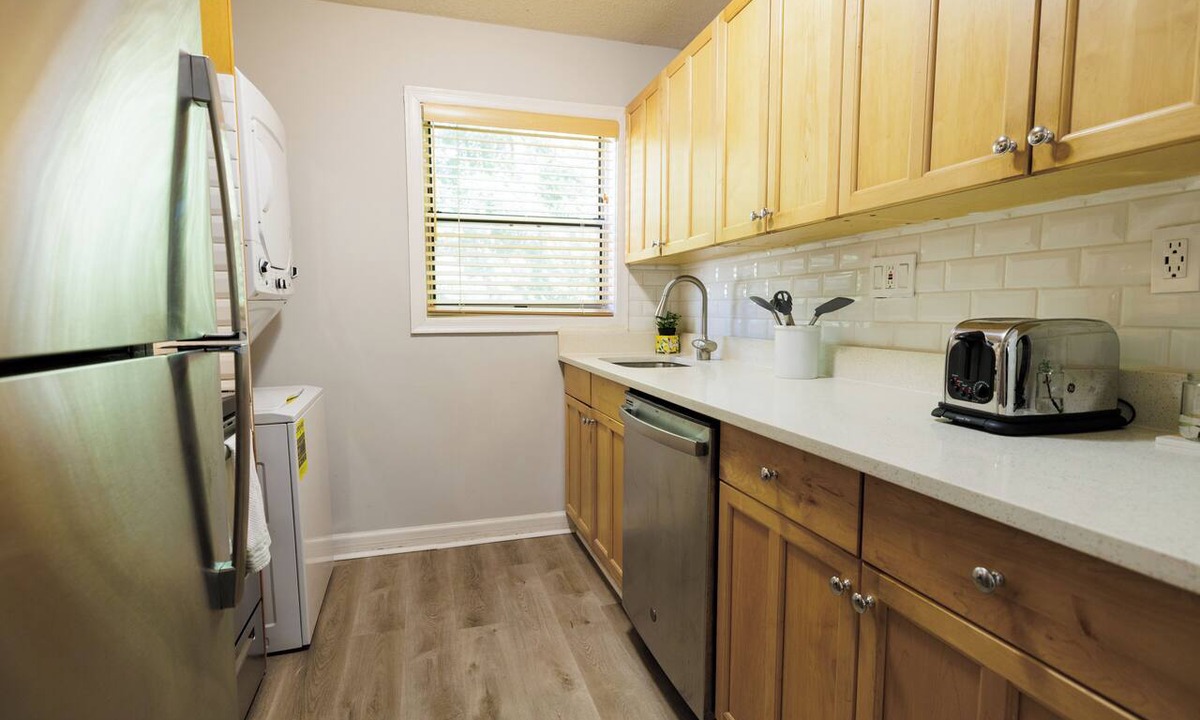 Great Lakes House | Heart of Decatur King Bed + Modern Touches