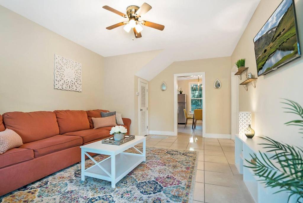 Downtown Historic District House | Heart of Downtown St. Aug, Walk Everywhere!