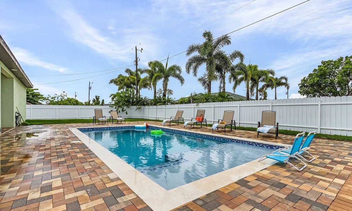 Mariner House | Heated Pool & Game Room for Fun! - Array of Sunshine - Roelens