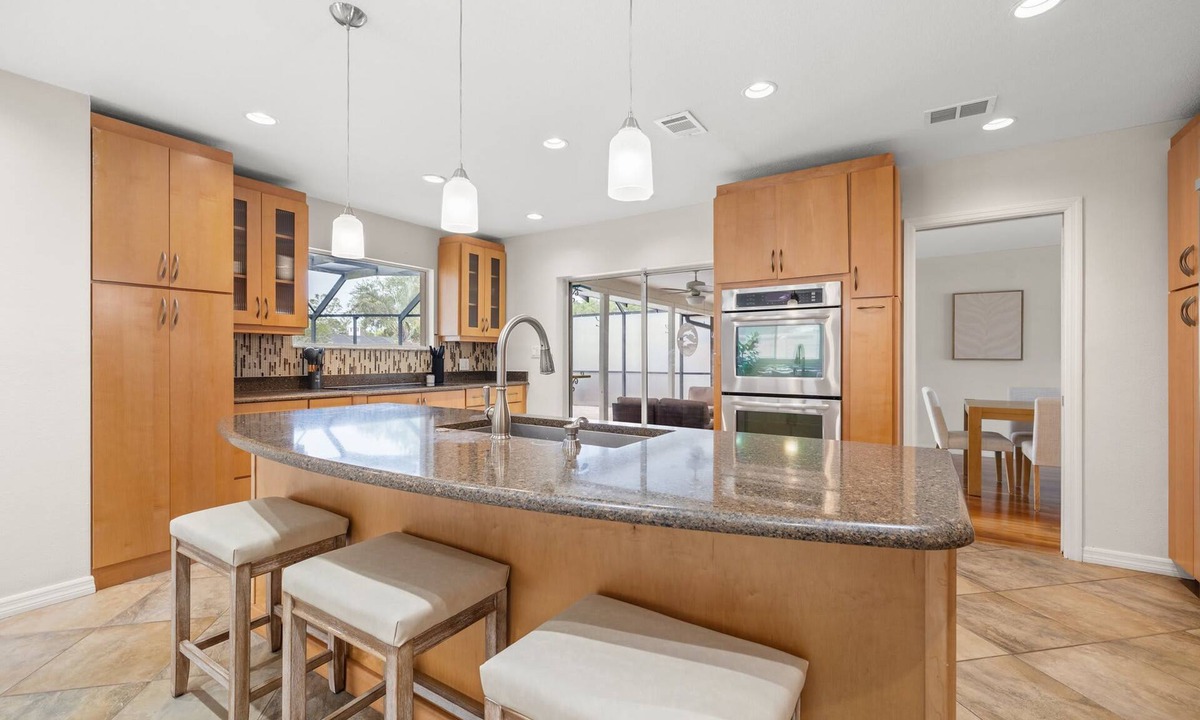 Largo House | Heated Pool Home Pool Table Spacious Family