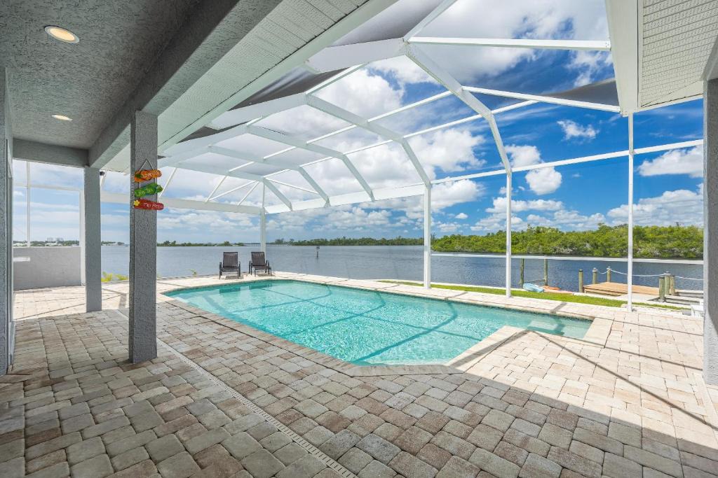 Alabama Grove Terrace House | Heaven Found! Stunning River Views & Pool - Villa Island Sunset - Roelens Vacations