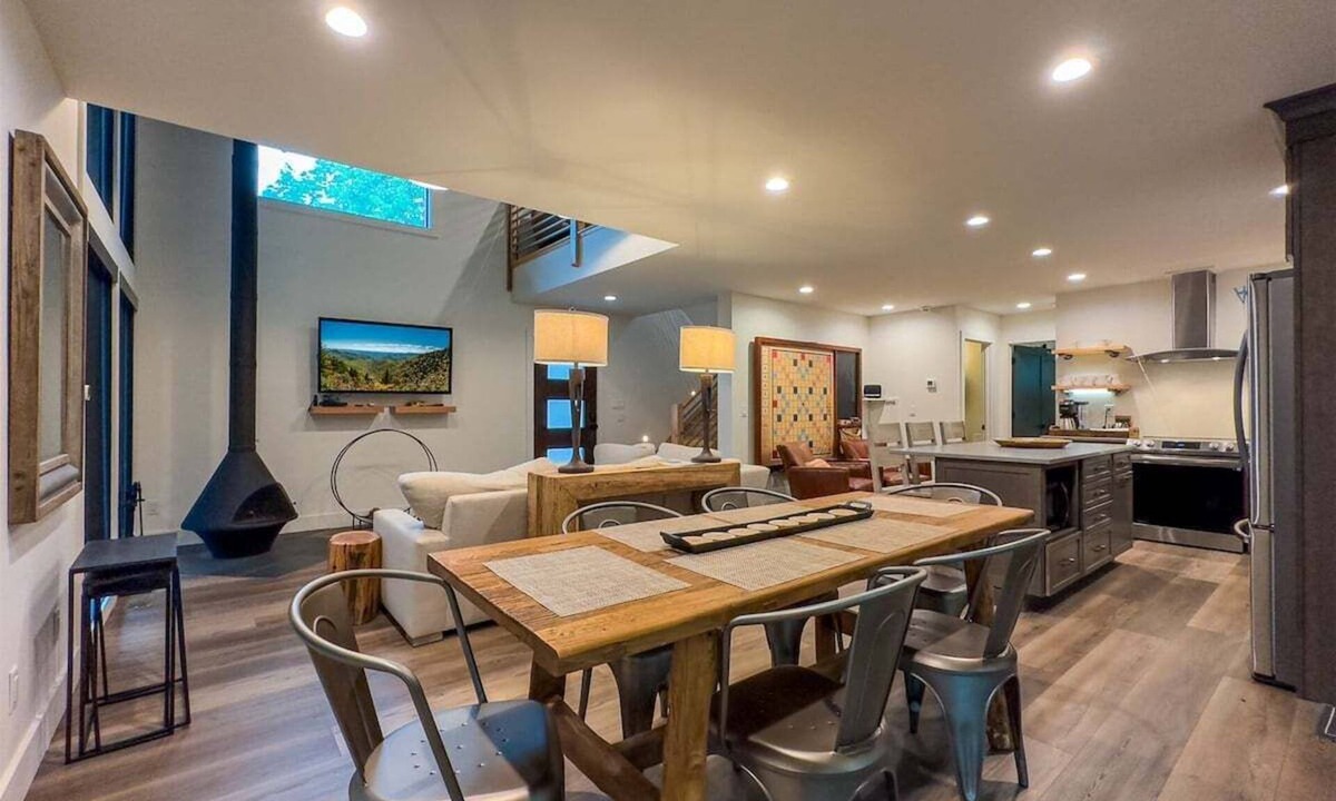 Pisgah Forest House | Hemlock Cottage in Pisgah Forest - Pet Friendly