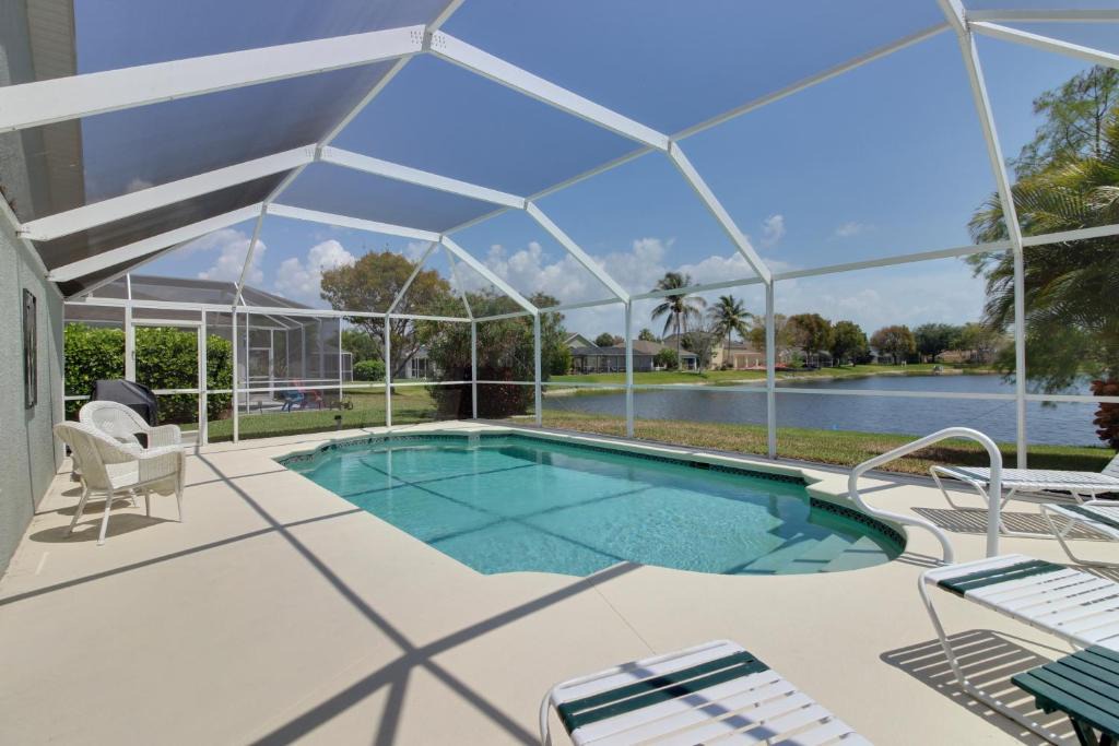 Beachwalk Isles House | Heron's Nest Getaway