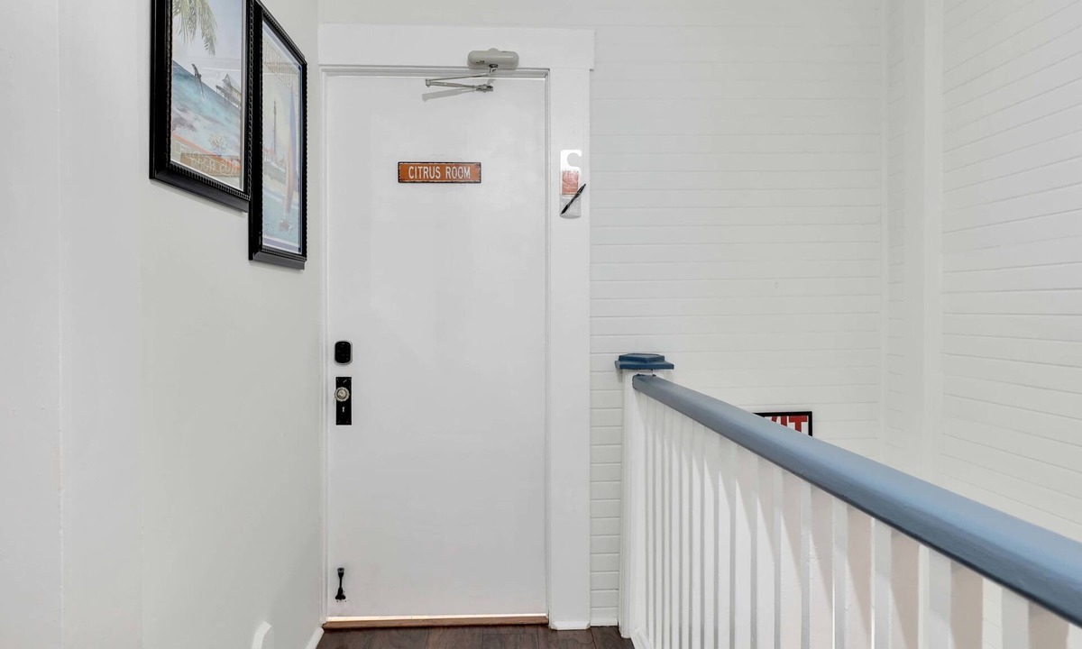 Fort Myers River District House | Hibiscus House Bed & Breakfast Citrus Room