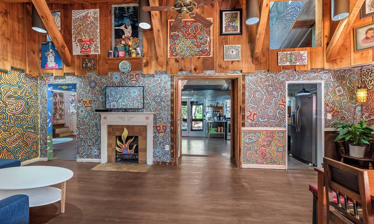 East Side House | Hidden Atlanta Oasis w/Dreamy, Secret Garden