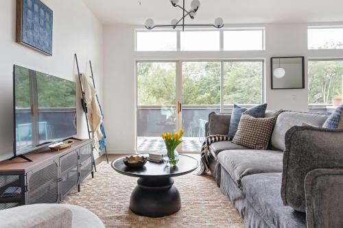 Inman Park Apartment | High IQ