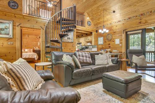 Saluda House | Hike, Bike, Tubing, Whitewater Rafting! Saluda Gem