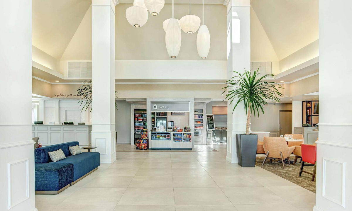 Lakewood Hotel | Hilton Garden Inn Lakewood
