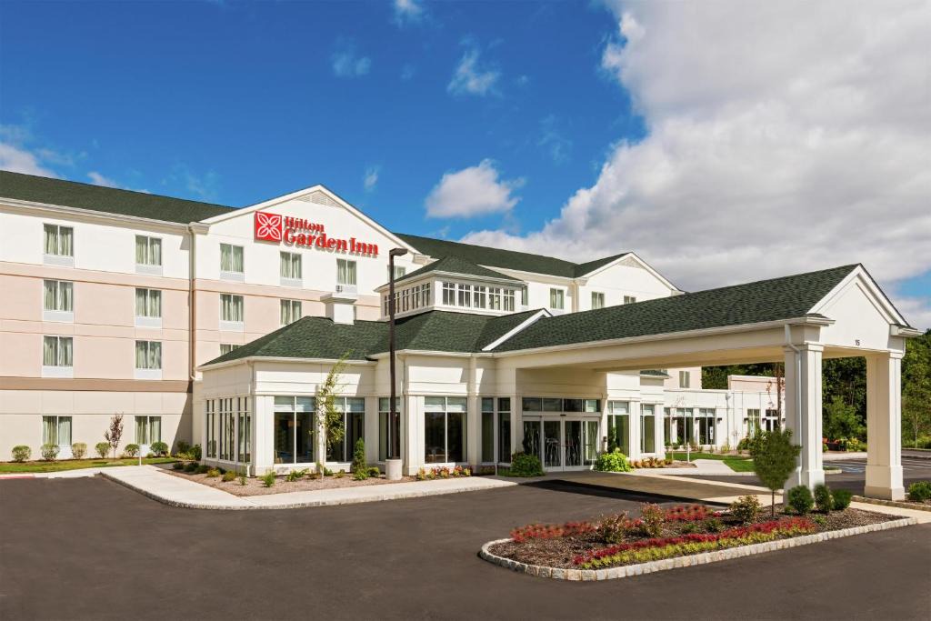 Wayne Hotel | Hilton Garden Inn Wayne