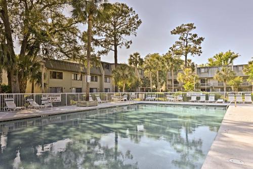 Hilton Head Island House | Hilton Head Condo: Walk to Coligny Beach & Plaza!