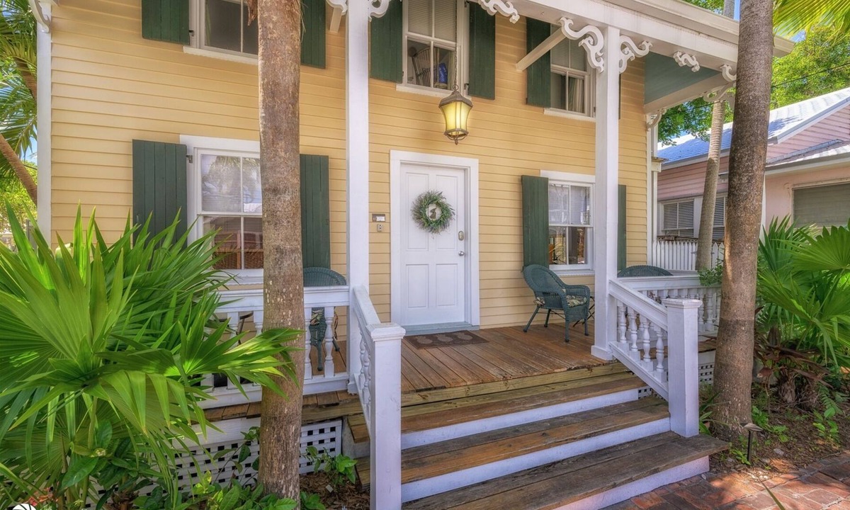 Downtown Cottage | Historic 2BR Old Town Key West w/hot tub & front porch