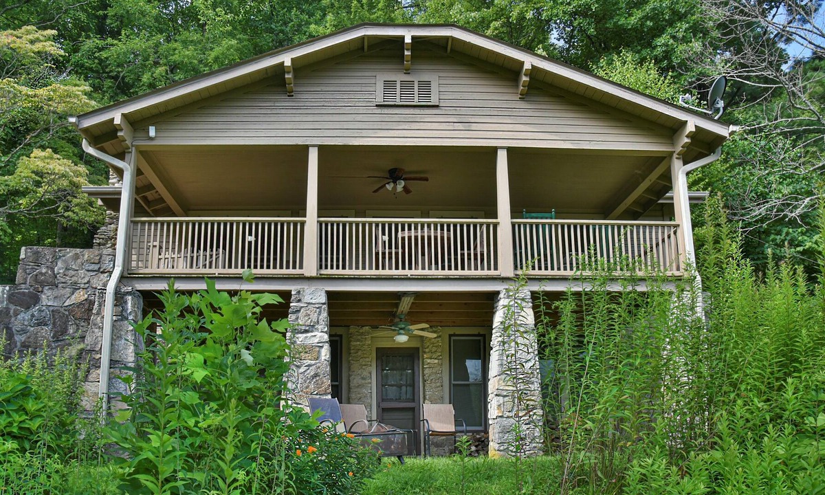Gerton House | Historic home - views, trails, quiet, near Asheville, Equestrian Center