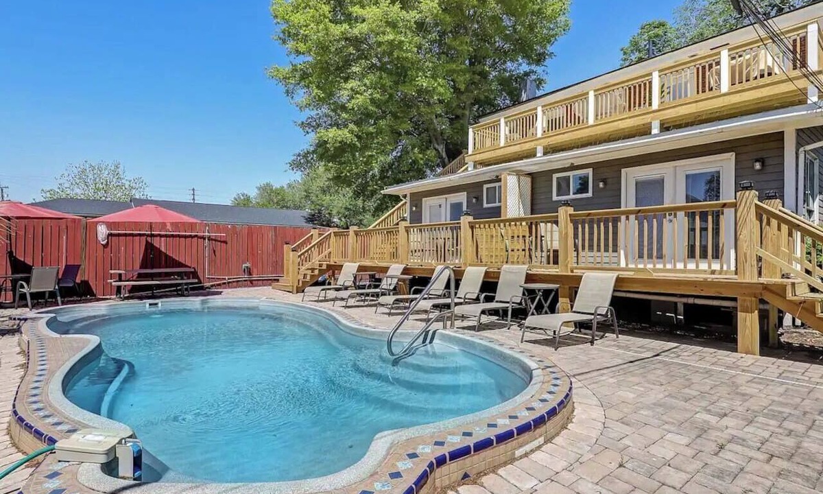 Beach Institute Condo | Historic Savannah Condo, Sleeps 6, Pool, Dogs Ok