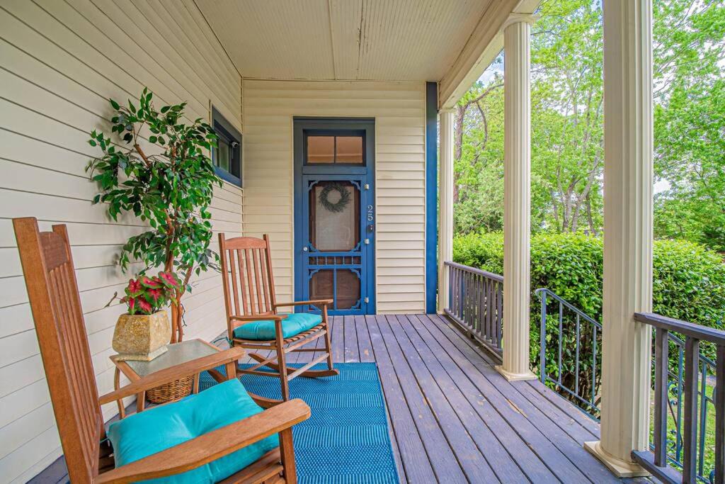 Marietta Apartment | Historic Tate House Apartment by Marietta Square