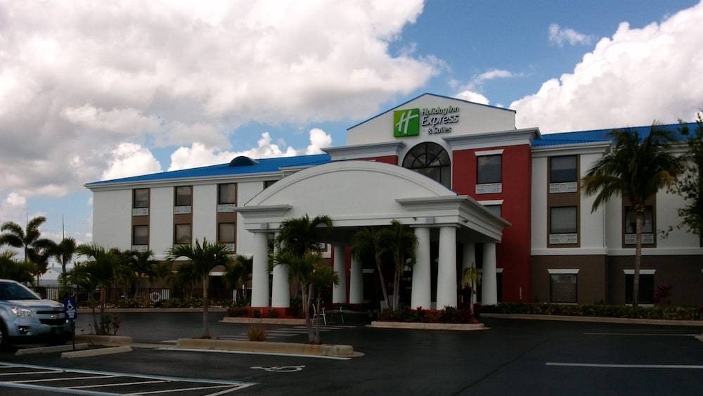 Okeechobee Hotel | Holiday Inn Express Hotel & Suites Lake Okeechobee, an IHG Hotel