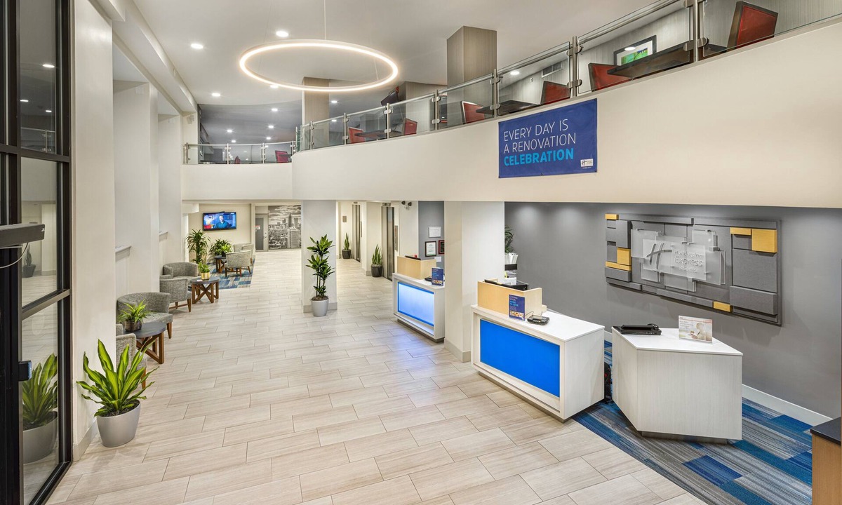 Fairlie-Poplar Historic District Hotel | Holiday Inn Express and Suites Atlanta Downtown by IHG