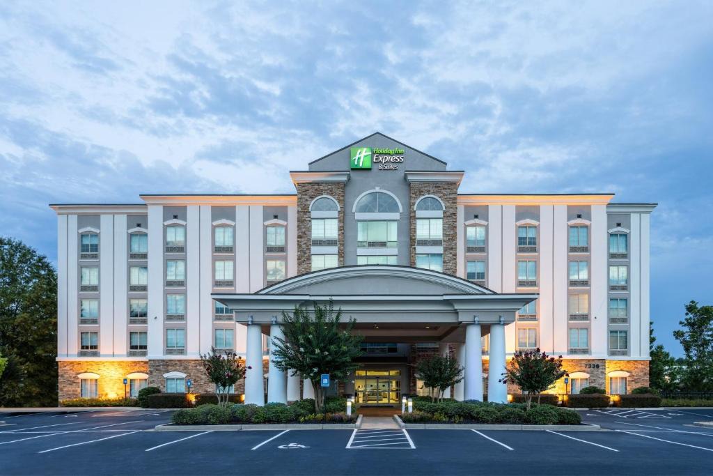 Fortson Hotel | Holiday Inn Express & Suites Columbus at Northlake by IHG