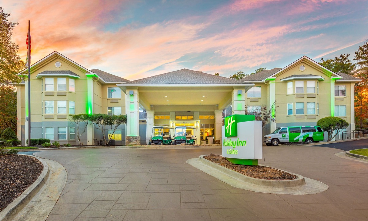 Peachtree City Hotel | Holiday Inn Hotel & Suites Peachtree City by IHG
