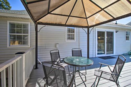 Whitemarsh Island House | Home ~ 7 Miles to Savannah Historic District!