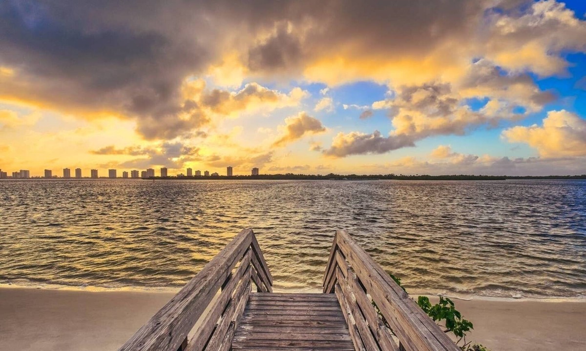 North Palm Beach House | Home in The best Place to Live Under The Sun