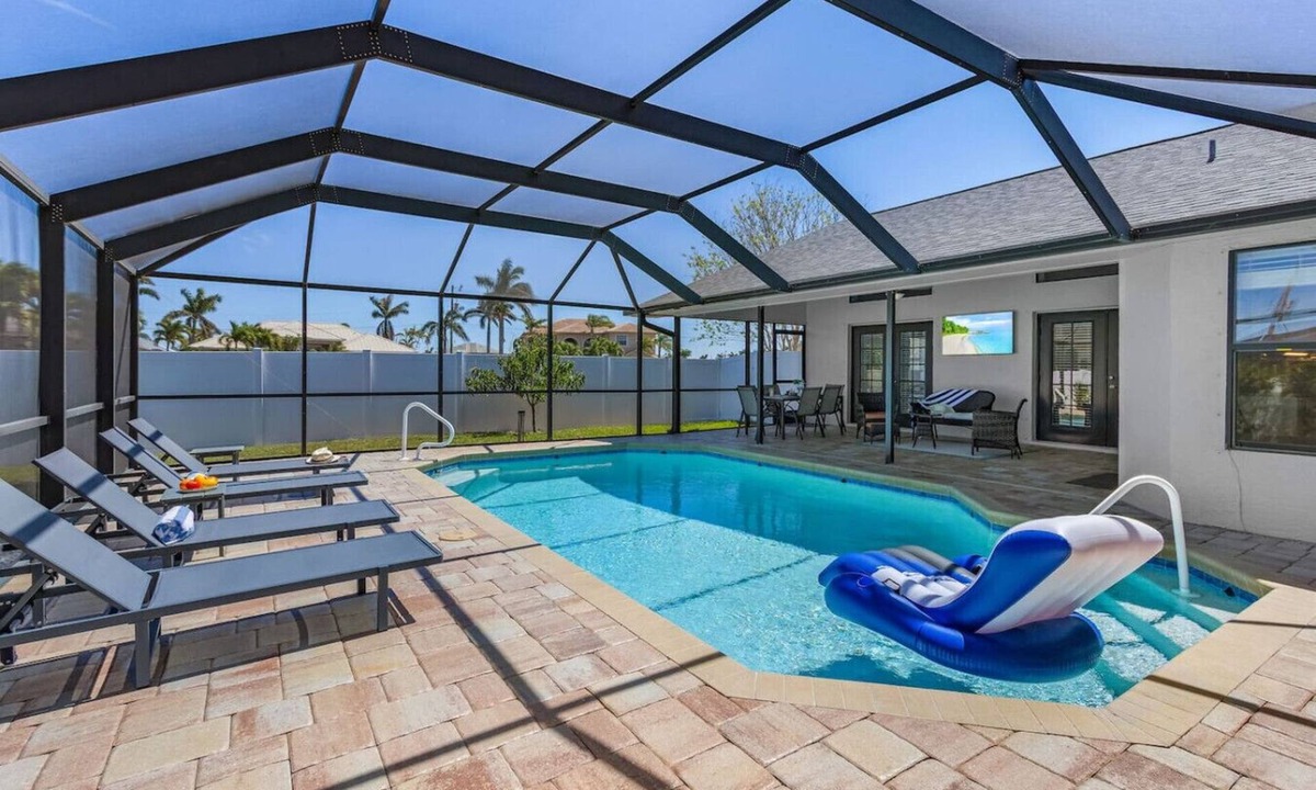 Pelican House | Home Run Pool home in Cape Coral
