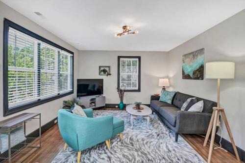 Earlewood House | Homey 2BR in Earlewood