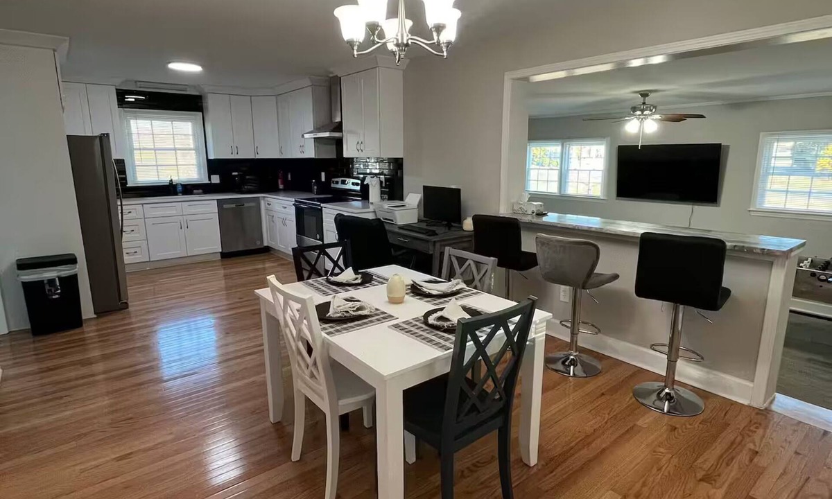 Burlington House | Homey Maple