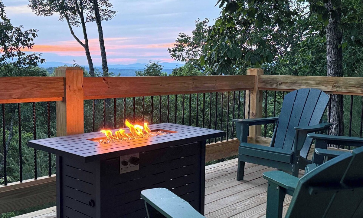 Morganton Cabin | 🦉 Hoot Owl | ✨ Newly Renovated Mountain Retreat