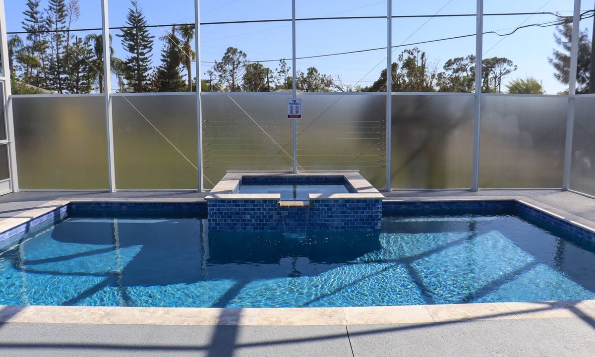 Warm Mineral Springs House | HOT TUB, HEATED POOL AND WALKING DISTANCE TO MINERAL SPRINGS