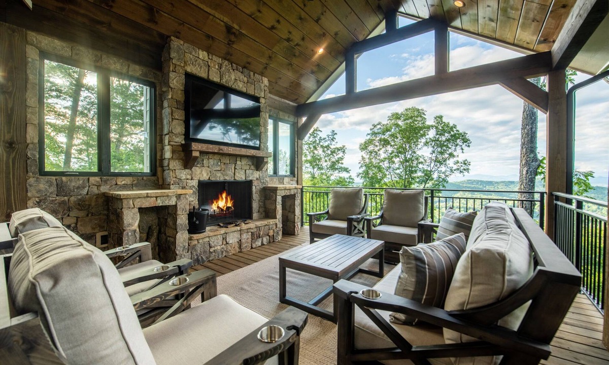 Blue Ridge House | Hot Tub, Incredible View, Aska Adventure Area. Sleeps 12!