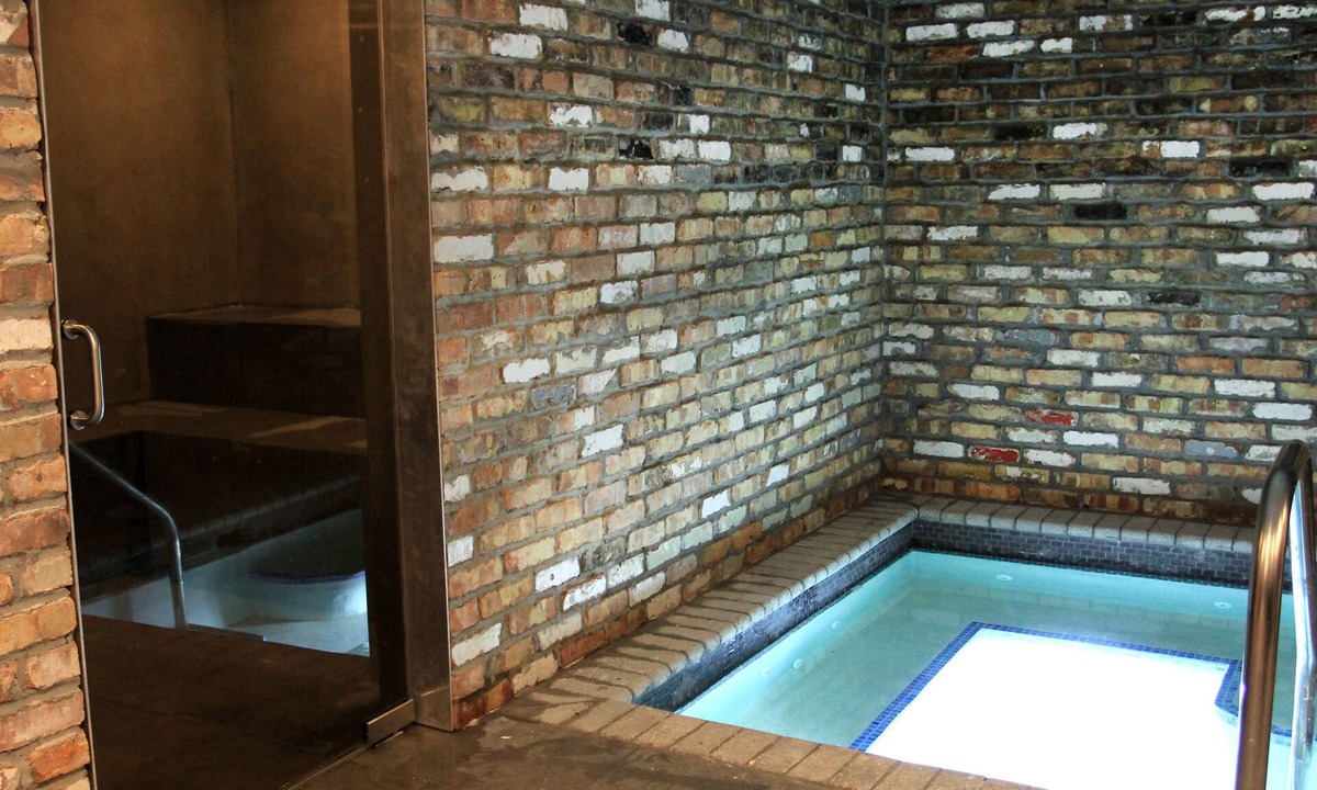 West Avenue Hotel | Hôtel Gaythering - Gay Hotel - All Adults Welcome