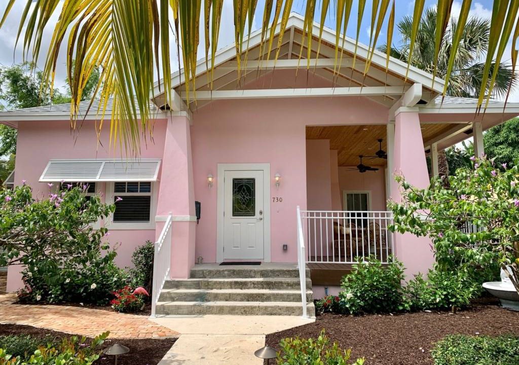 Cottage | Flamingo Parks