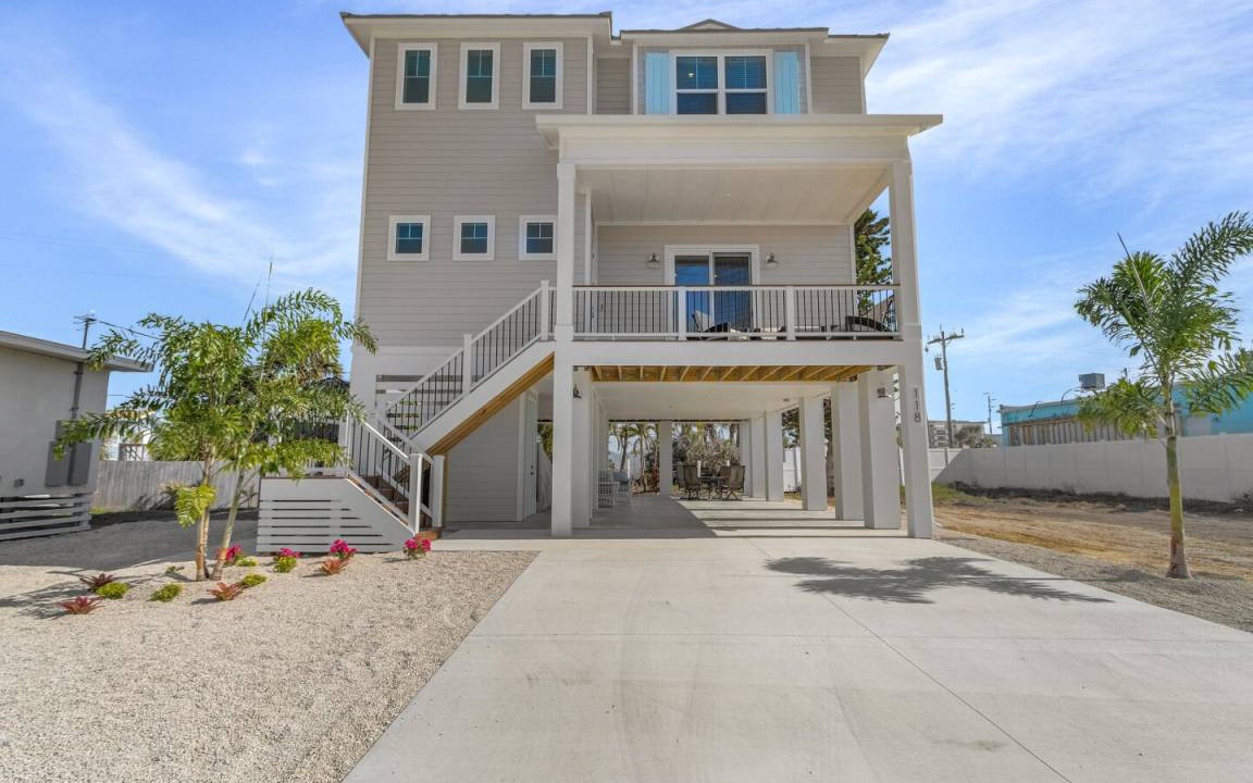 Punta Rassa House | House ∙ 4 bedrooms ∙ 11 guests