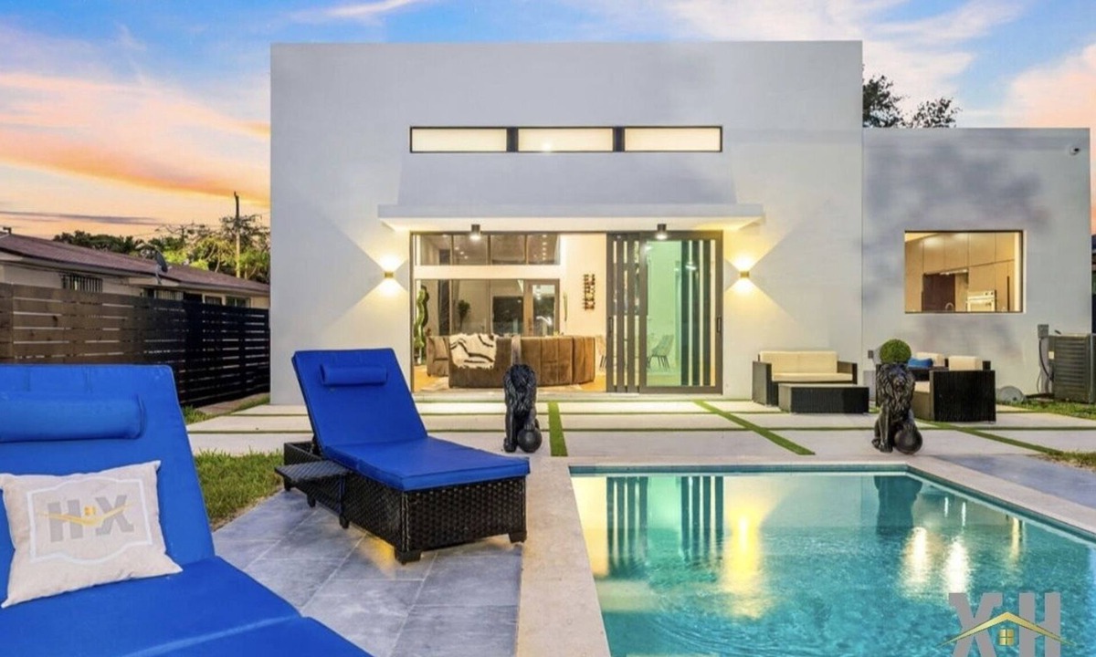 Buena Vista Villa | House of Frenchie by Xenia Homes