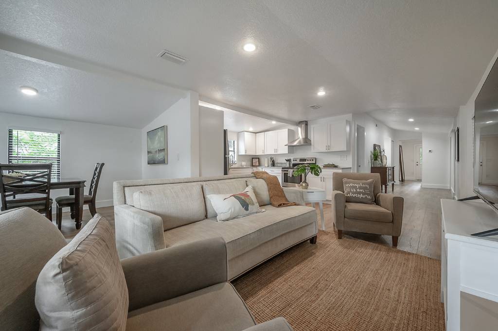 Old Seminole Heights House | House ∙ 4 bedrooms ∙ 8 guests