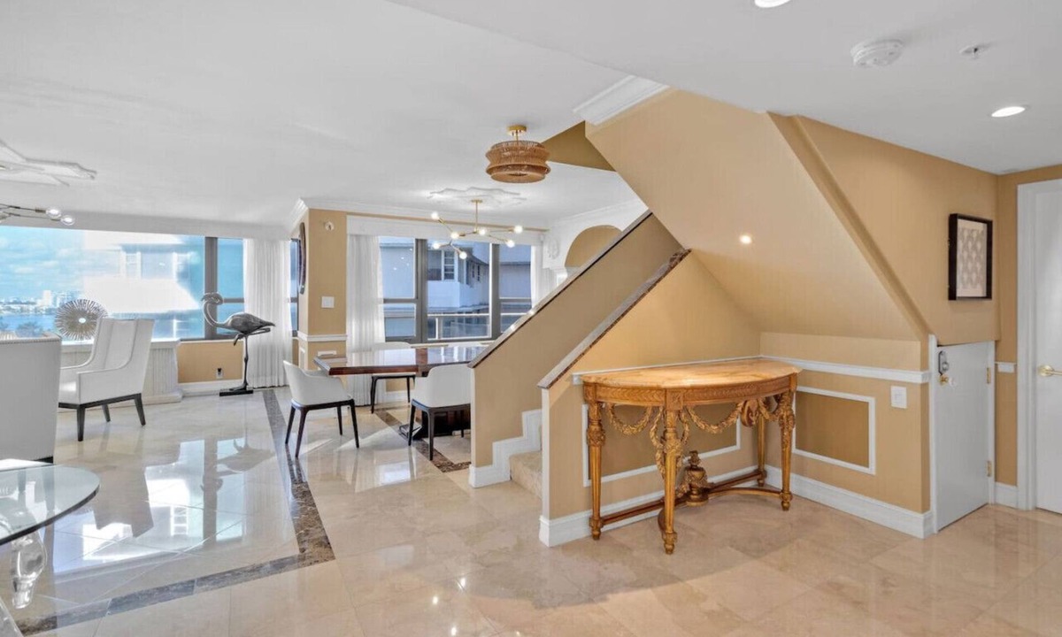 Mid Beach Condo | Huge Beachfront Lux Condo 2400sqft 5 Bedroom 5 Bathroom with Ocean and Bay Views