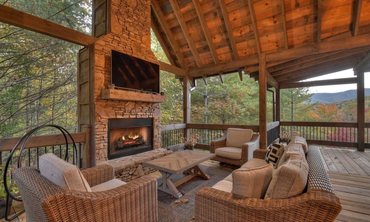 Epworth Cabin | Hunter's Treehouse | $279 Off Your Stay!
