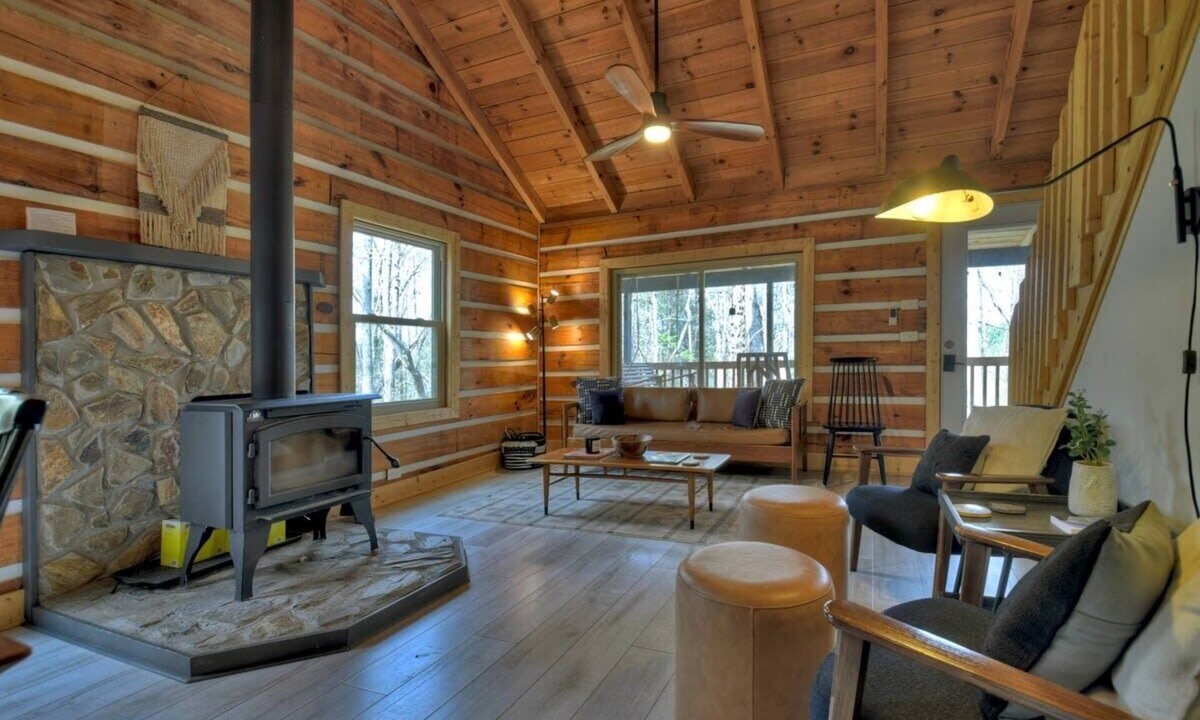 Cashes Valley Cabin | Hygge House | $139 Off Your Stay!
